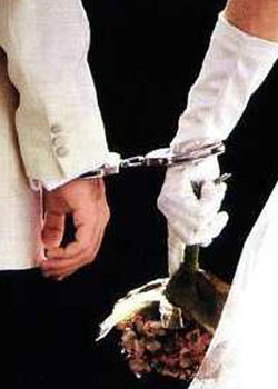 ����80��